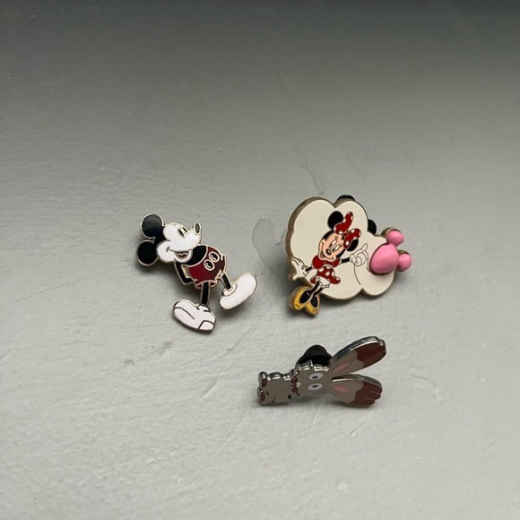 Disney Character Enamel Pins Set - Picture 3 of 5
